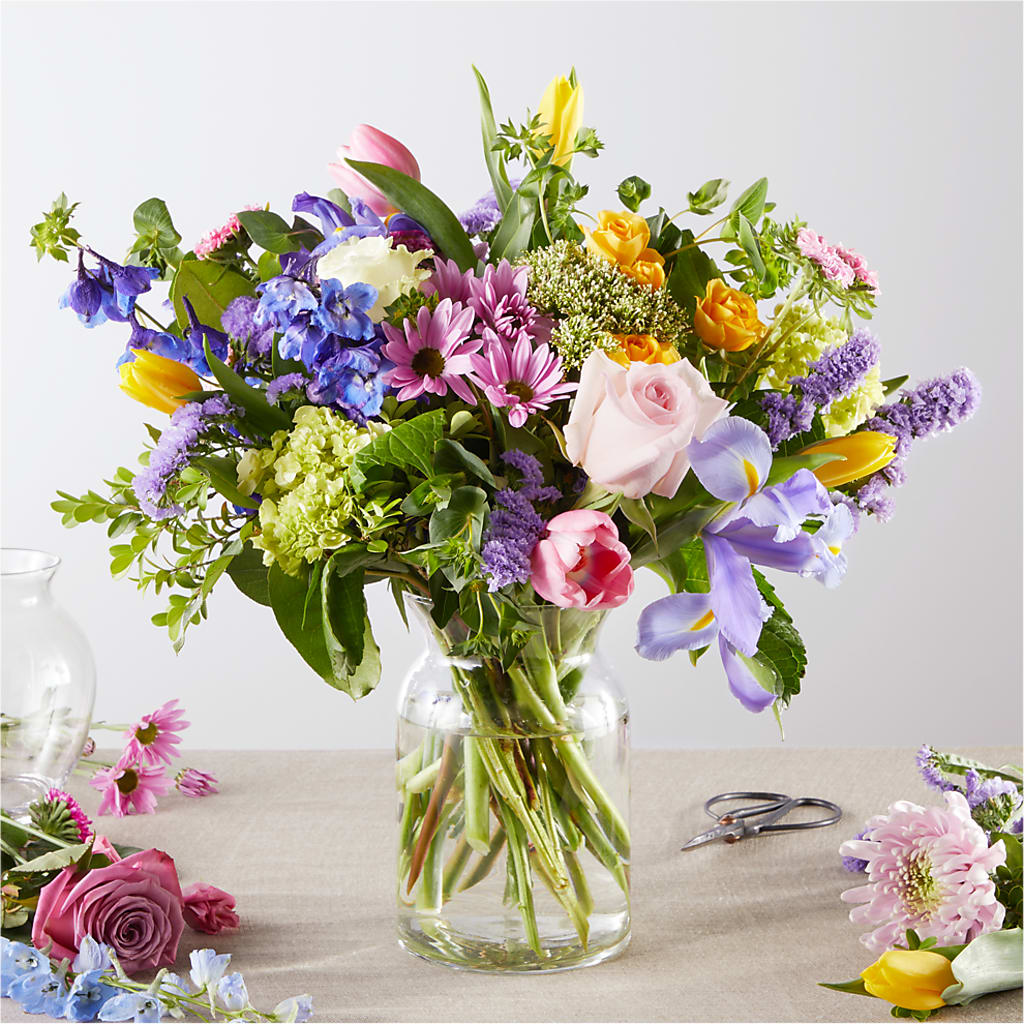 Pastel Tradition - A Florist Original – MOSER'S SUPERMARKET, Columbia MO