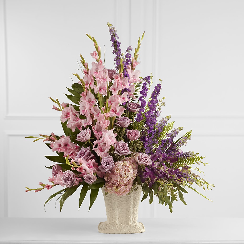 Flowing Garden Arrangement – MOSER'S SUPERMARKET, Columbia MO