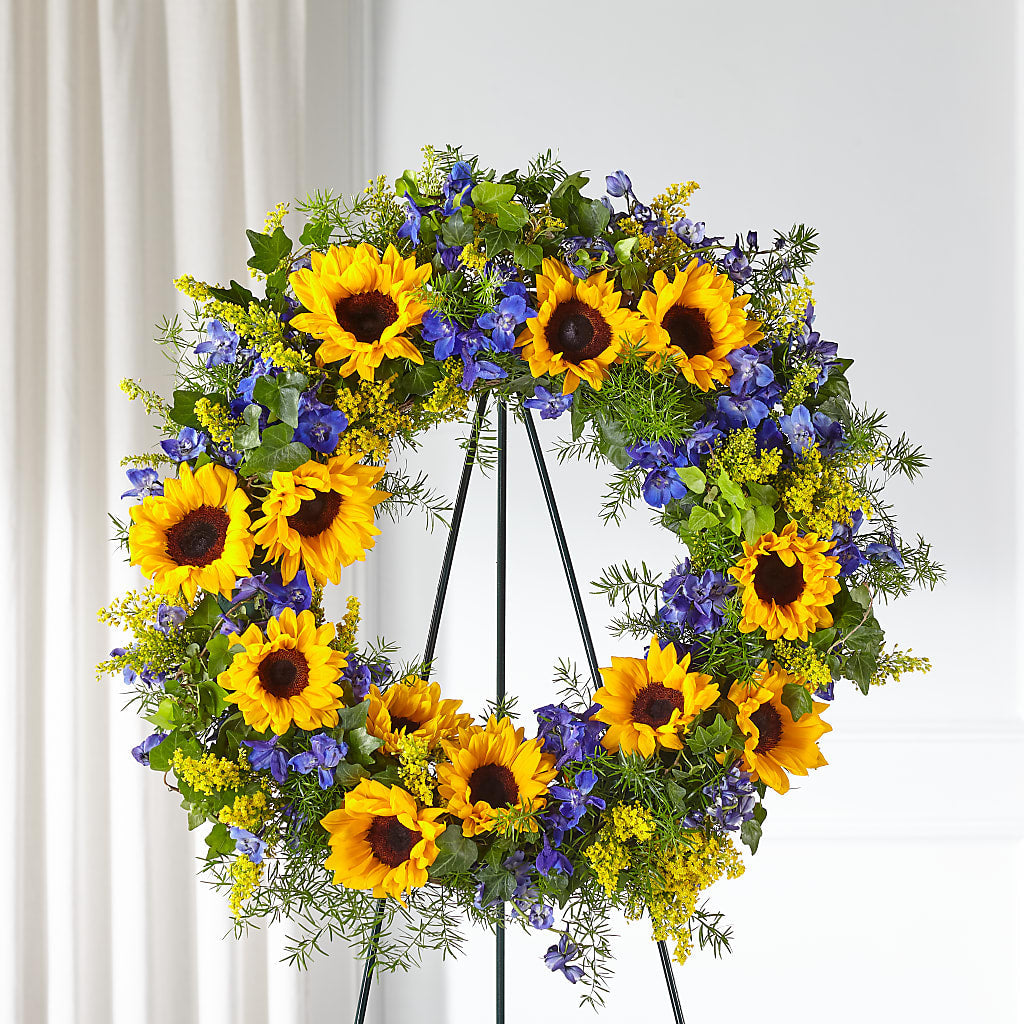 Bright Rays Wreath – MOSER'S SUPERMARKET, Columbia MO