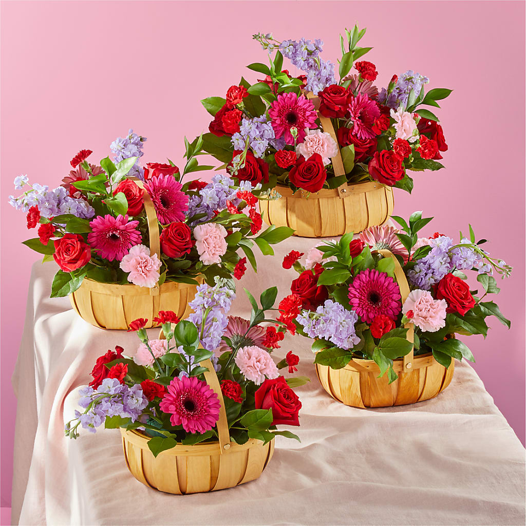 Pink Picnic Basket – MOSER'S SUPERMARKET, Columbia MO