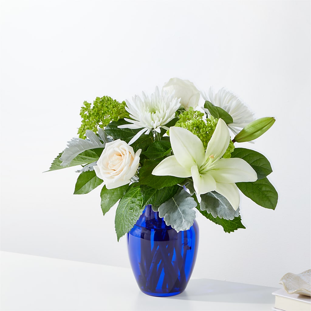 Snowy Dreams Bouquet – MOSER'S SUPERMARKET, Columbia MO