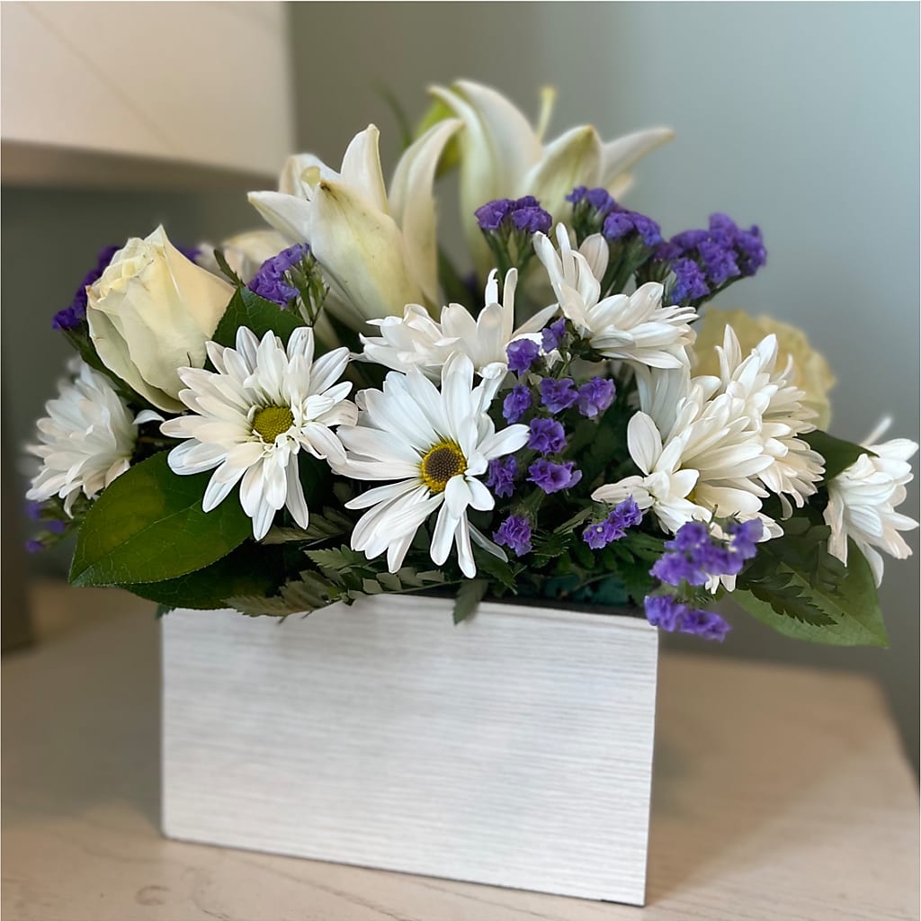 Beyond Blue Box Bouquet – MOSER'S SUPERMARKET, Columbia MO