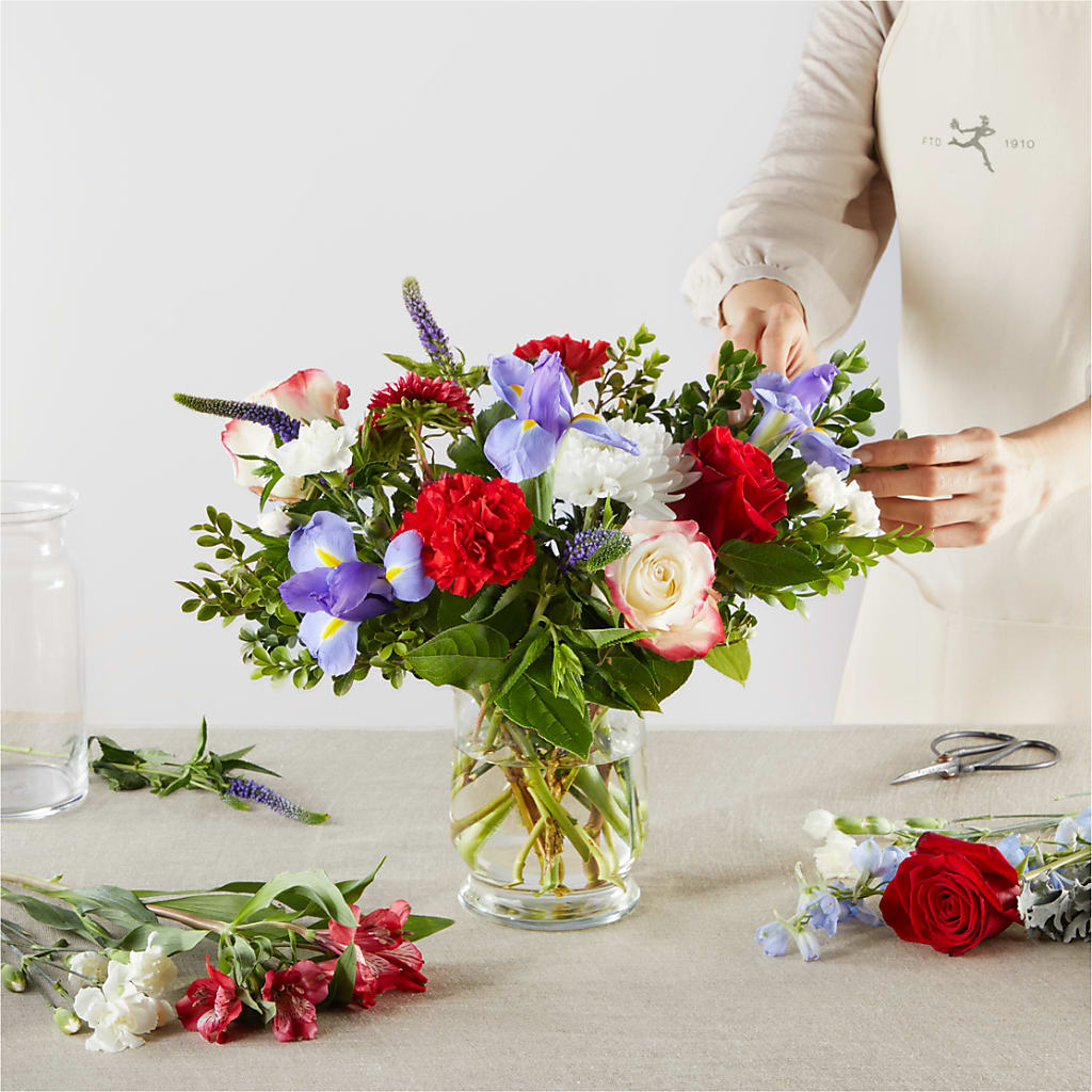 Star Spangled - A Florist Original – MOSER'S SUPERMARKET, Columbia MO